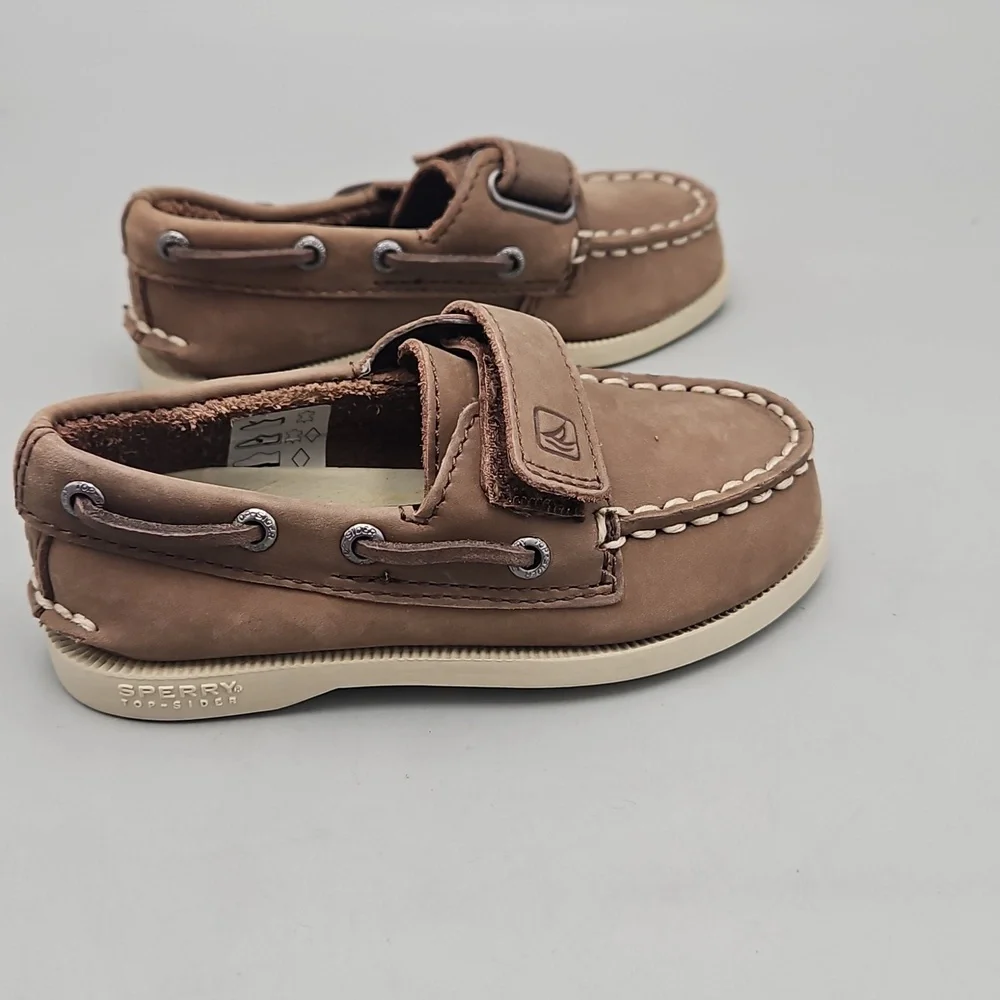 Sperry BABY size 7M brown leather hook and loop top sider with removable insoles
